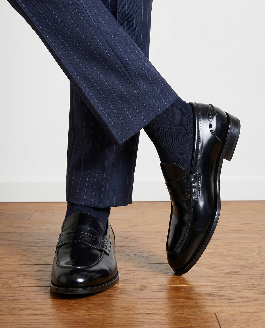 The Vamp Leather Loafer - Black